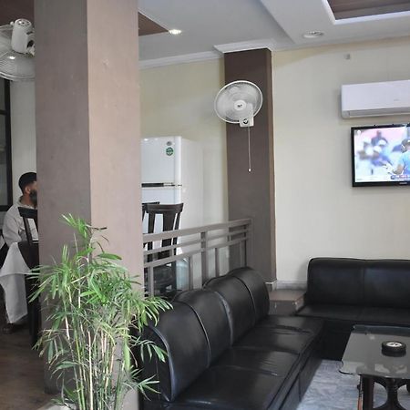 Hotel Avanti Rawalpindi Exterior photo